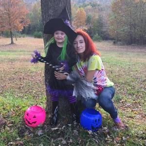 Meet your Posher, Lorrie